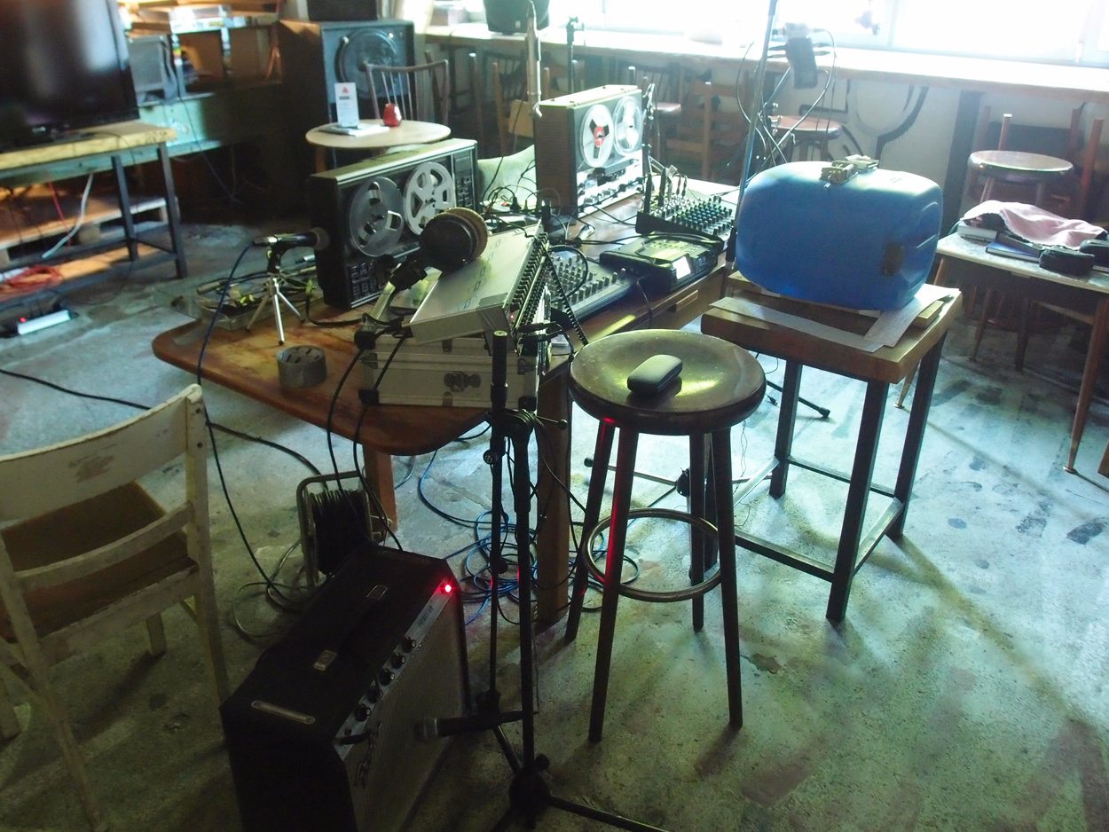 2020-04-26 'sand' Remix Teil 6 (Aufnahme Tonband und Remix1) (Audio + Video)